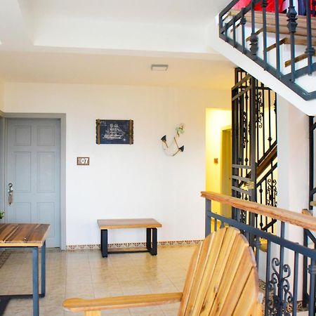 Hostal Marina Samana Екстер'єр фото