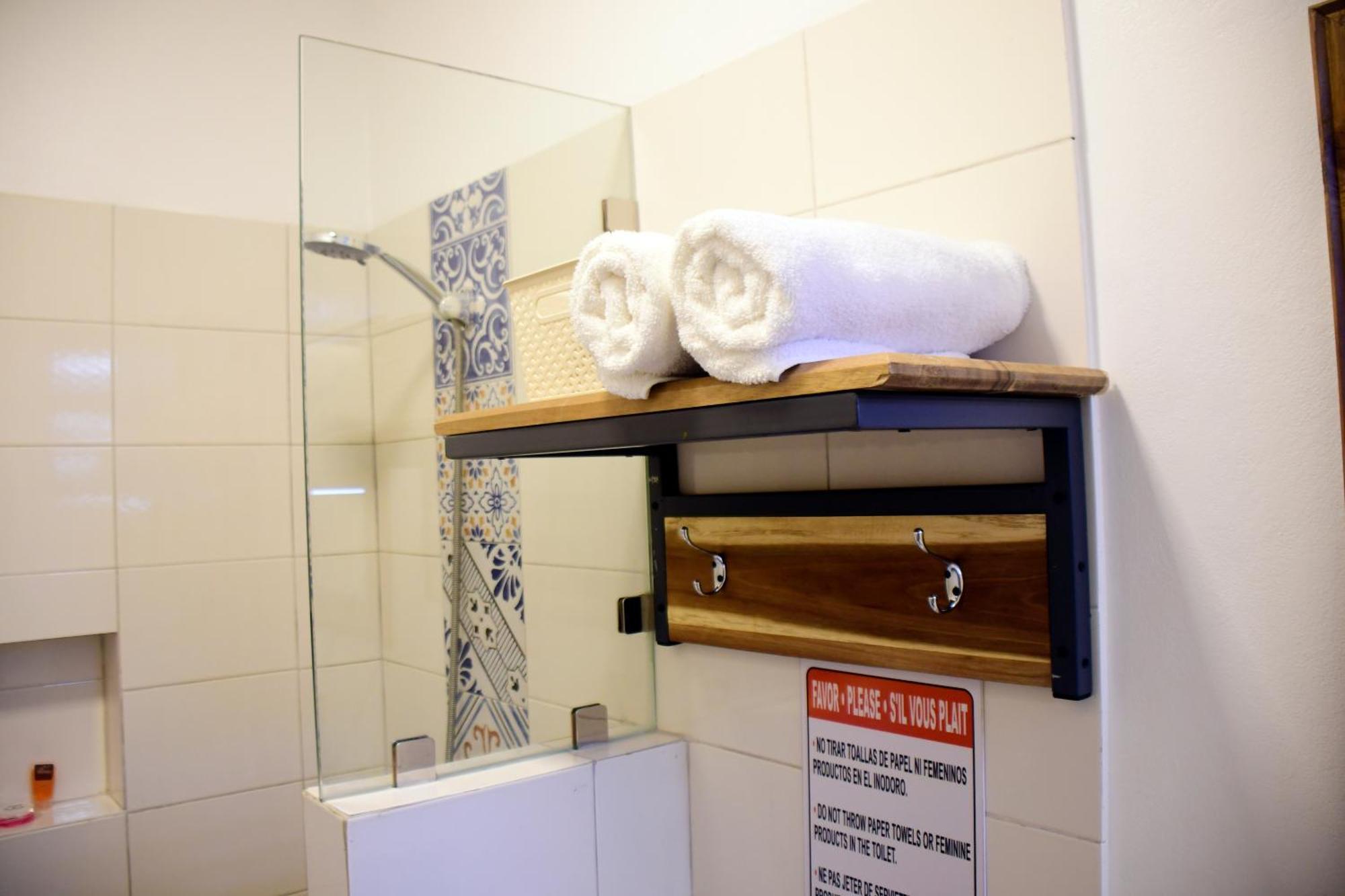 Hostal Marina Samana Екстер'єр фото