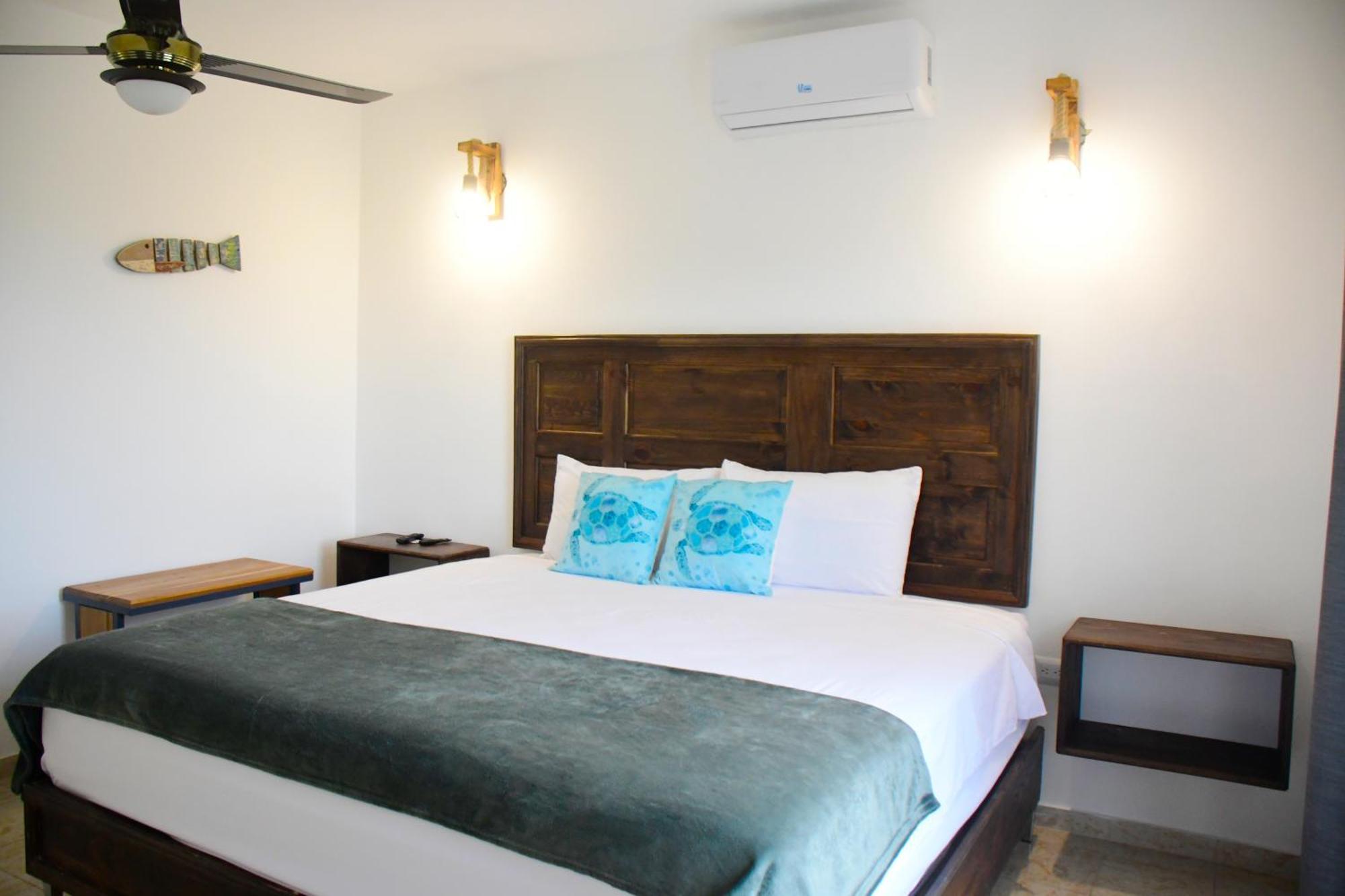 Hostal Marina Samana Екстер'єр фото